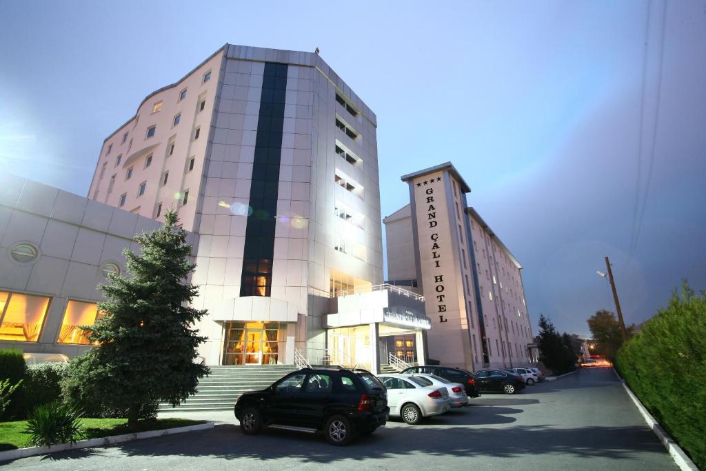 Grand Cali Hotel